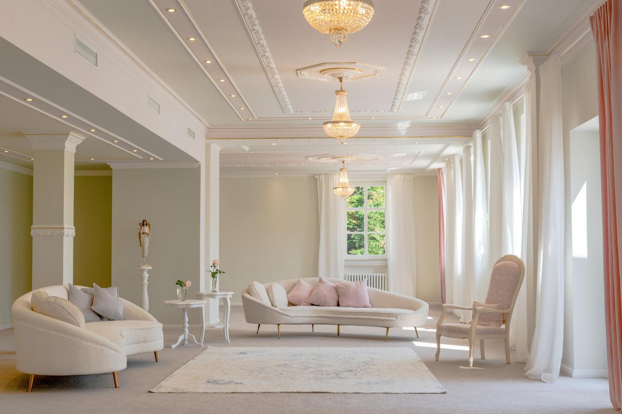 Schlosshotel Wilhelmsthal Calden Bagian luar foto